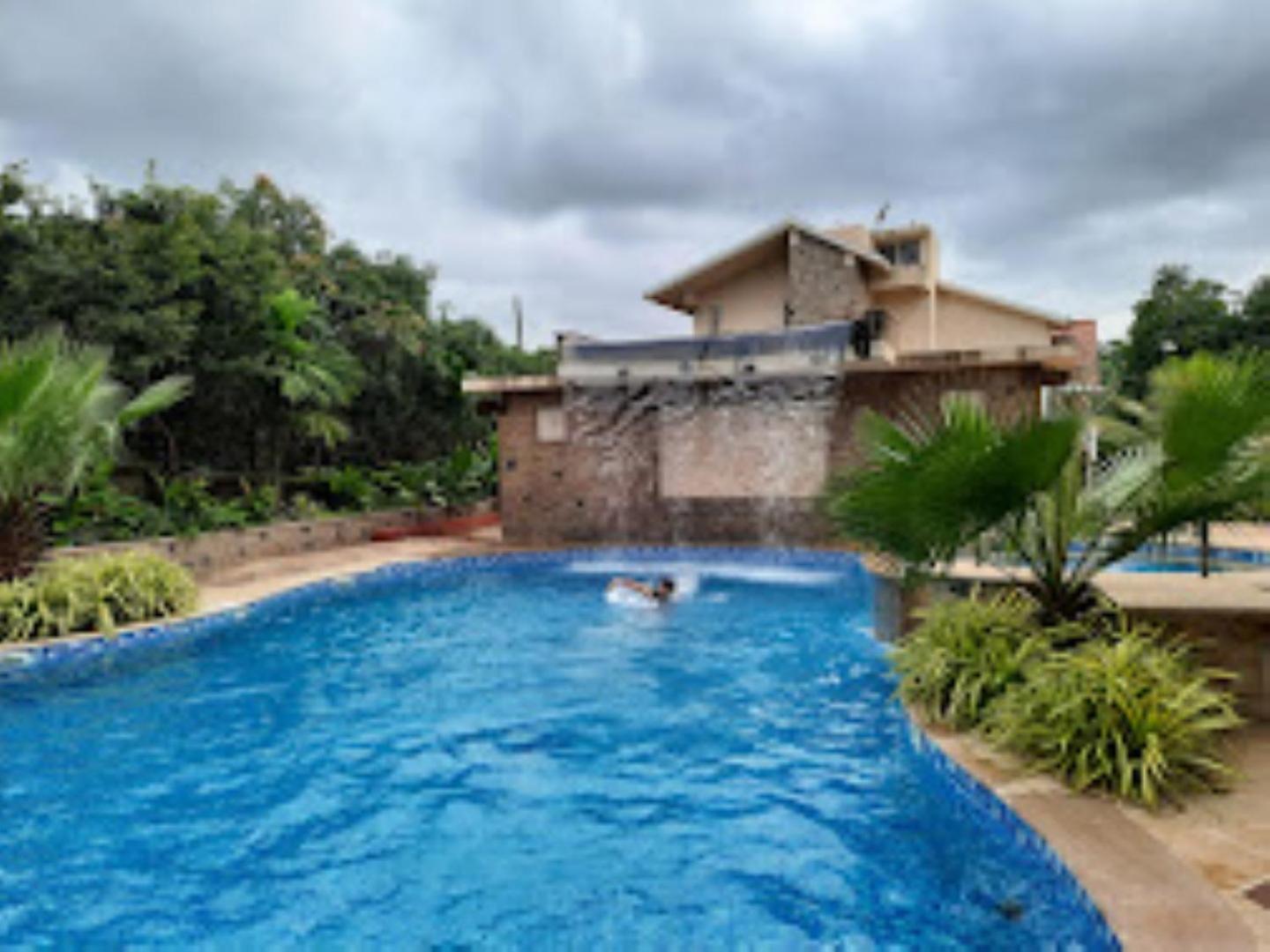 Wood Stock Acres Villa Resort Thane Exterior foto